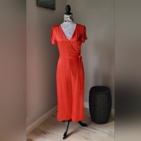 Anthropologie Red Satin Jumpsuit New Size XS - Picture 1 of 16